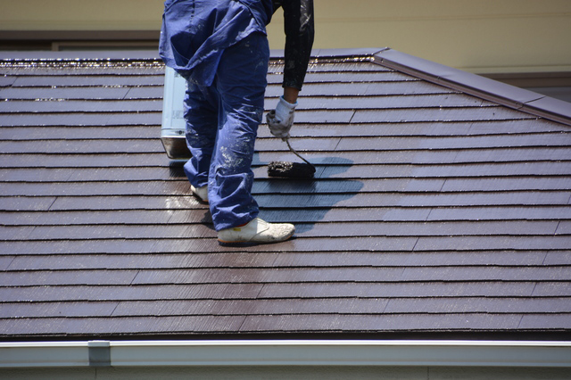 屋根の塗装をしたい 単価の相場は Diyできる 住まいのお役立ち記事