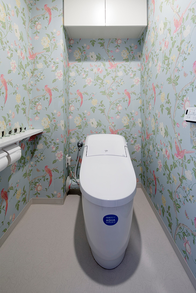 トイレの壁紙をおしゃれに張り替え 掃除も簡単 いつも快適にする