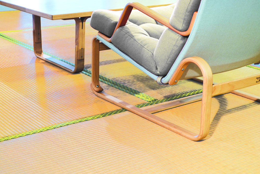 テーブル、チェア