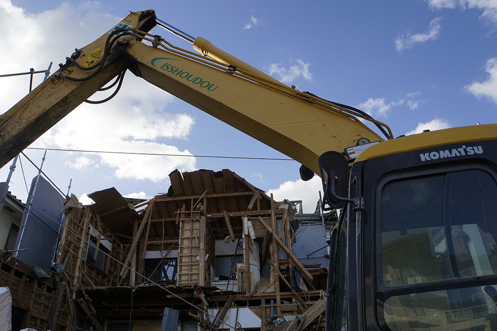 家を建て替えたい どんな費用がかかる 期間の目安は 住まいのお役立ち記事