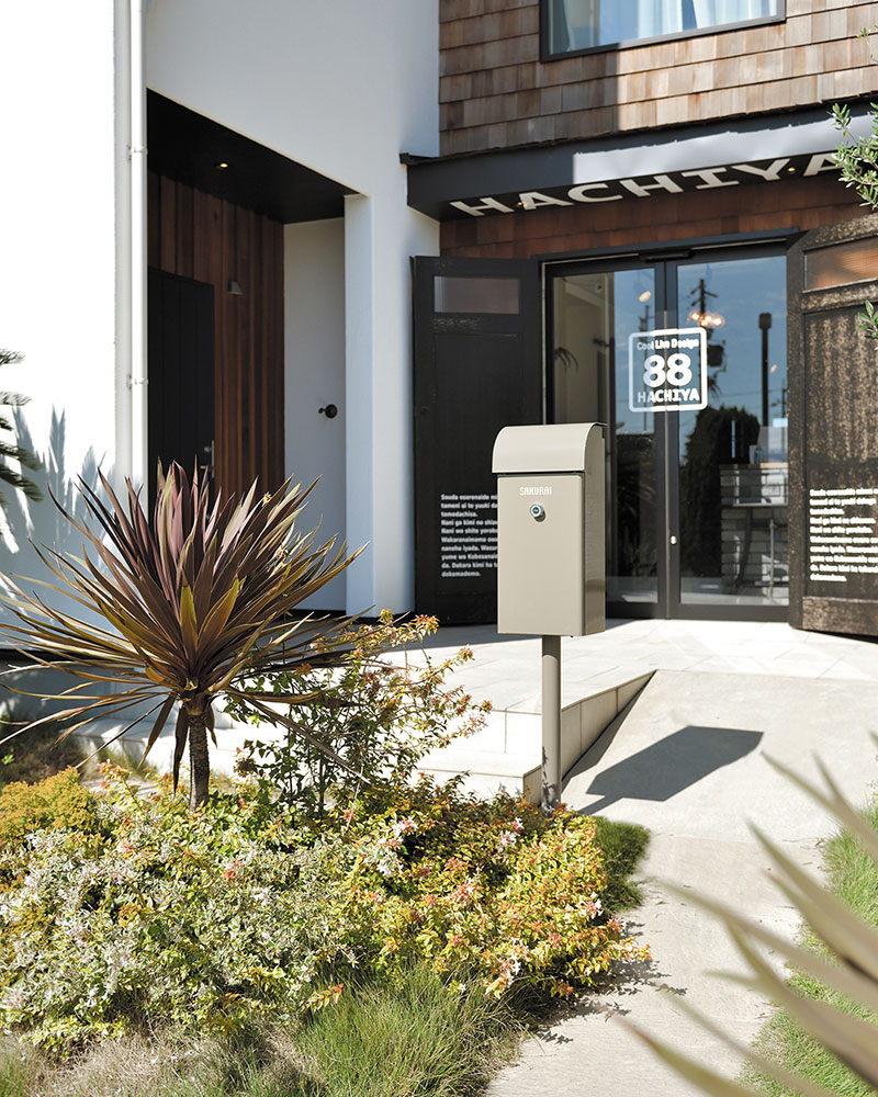 ブルックリン調の外観に合わせたポストのイメージ