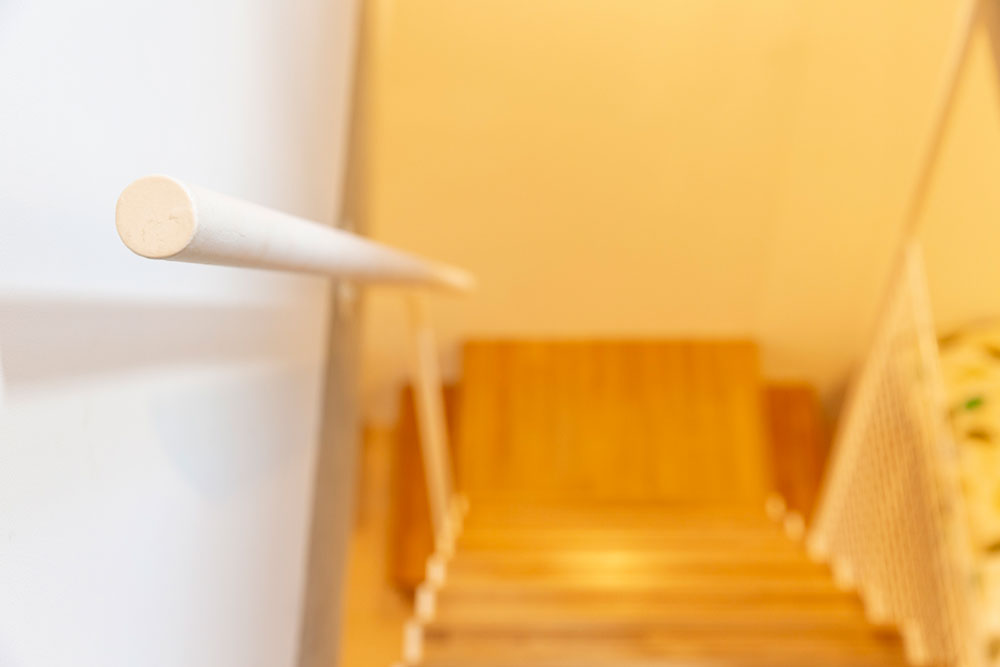 階段に付けた手すりのイメージ