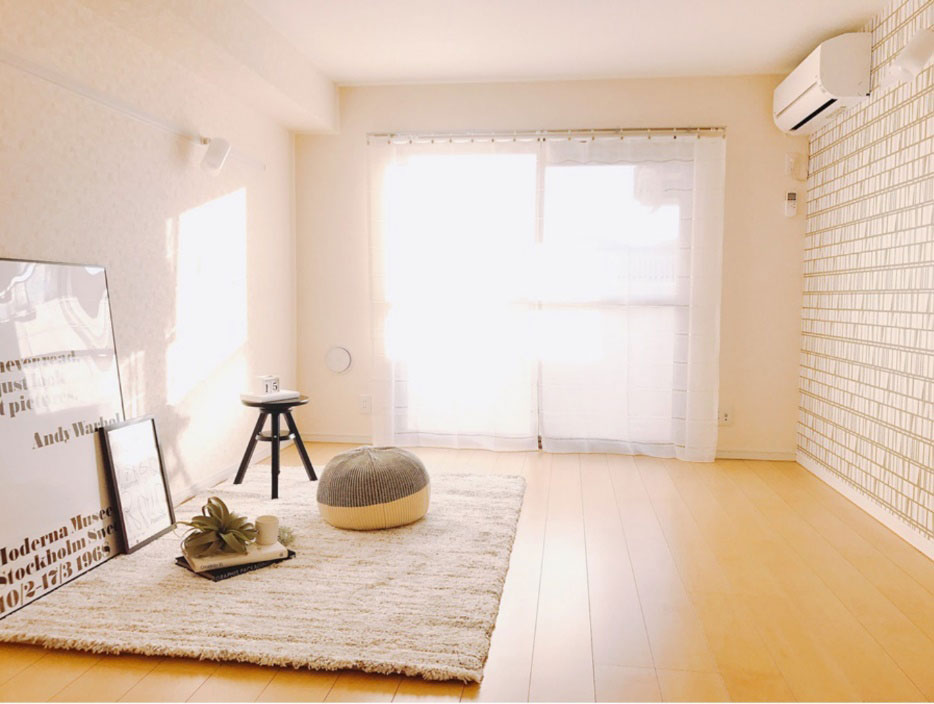 カフェ風インテリアなリビングの写真