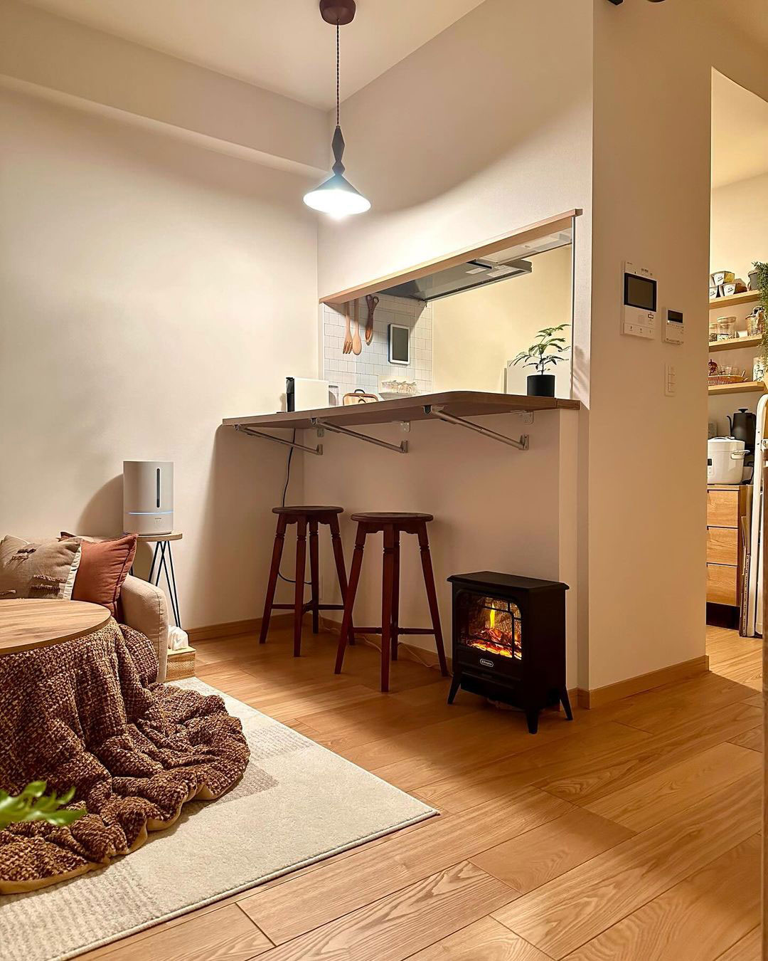 1R一人暮らしカフェ風インテリアキッチンの写真