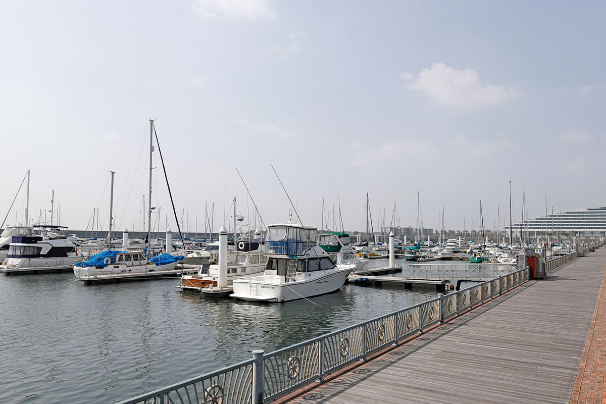 新西宮ヨットハーバー