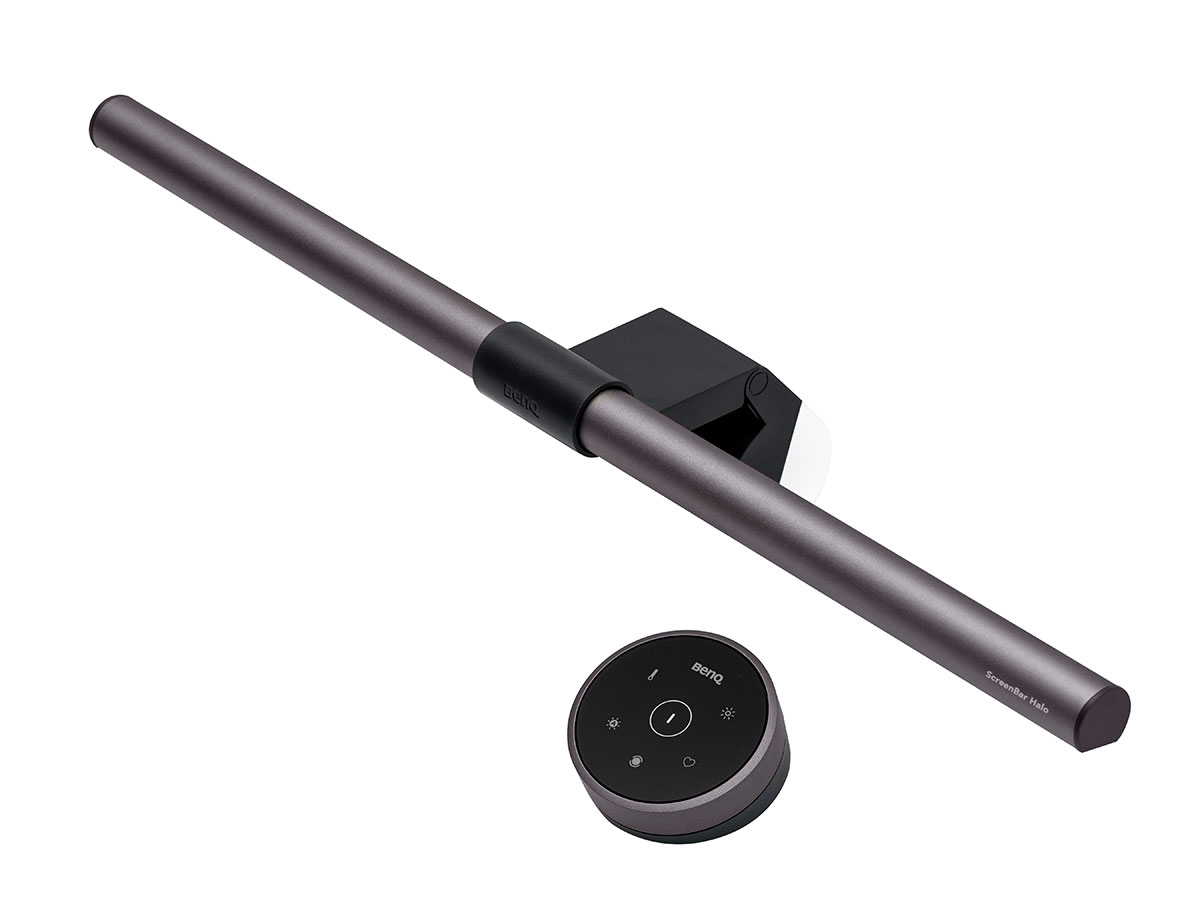 デスクが広々使えるモニターライト