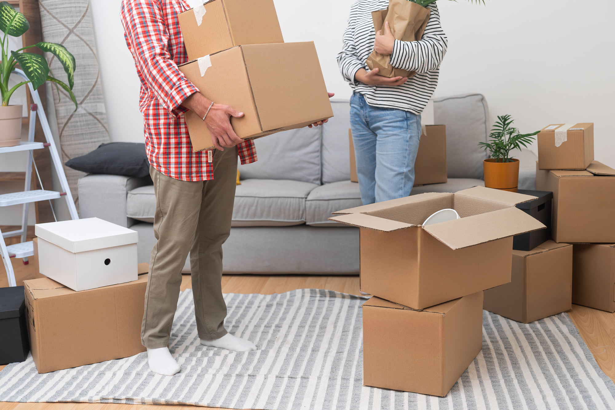 リビングに段ボールが山積み