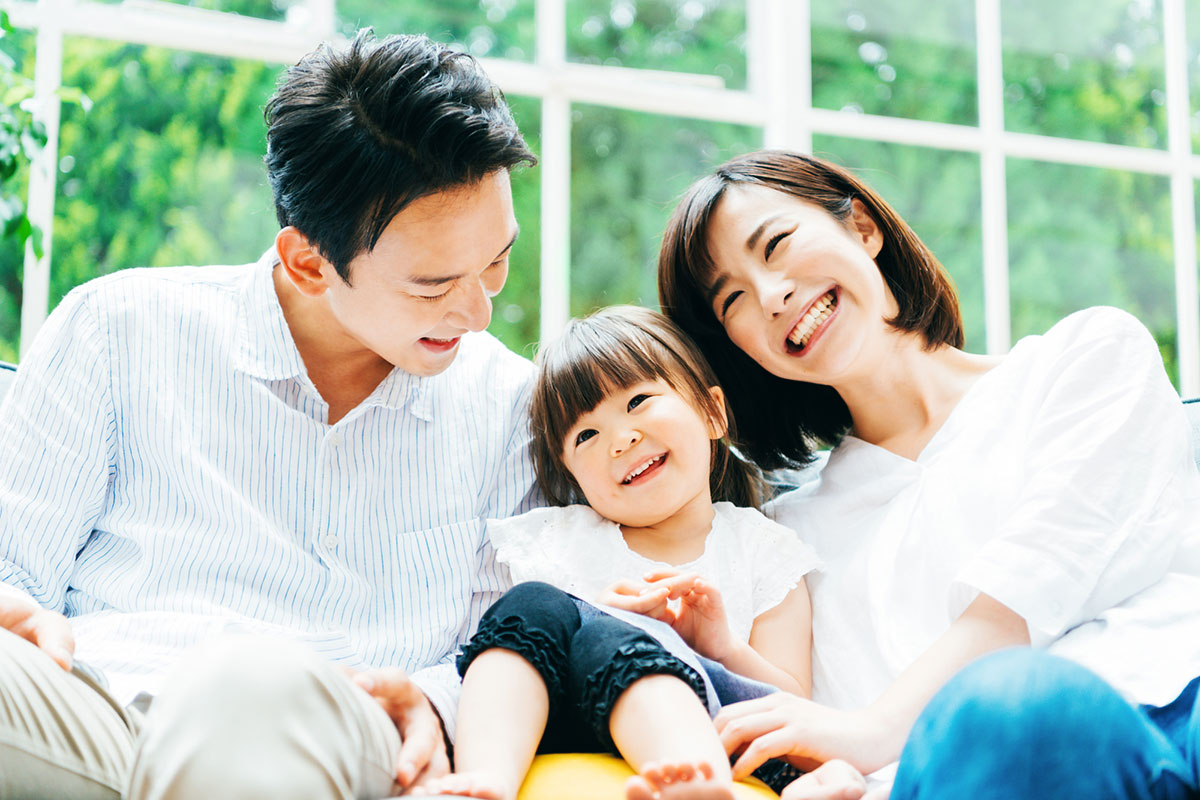 夫妻と子ども1人の3人暮らしのイメージ