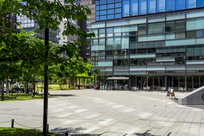 ワテラスタワーレジデンスの入り口前