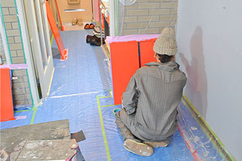 3600色以上のバリエーションのなかから選んだレッドを自分の手で念入りに塗装（写真提供：セシーズイシイ）