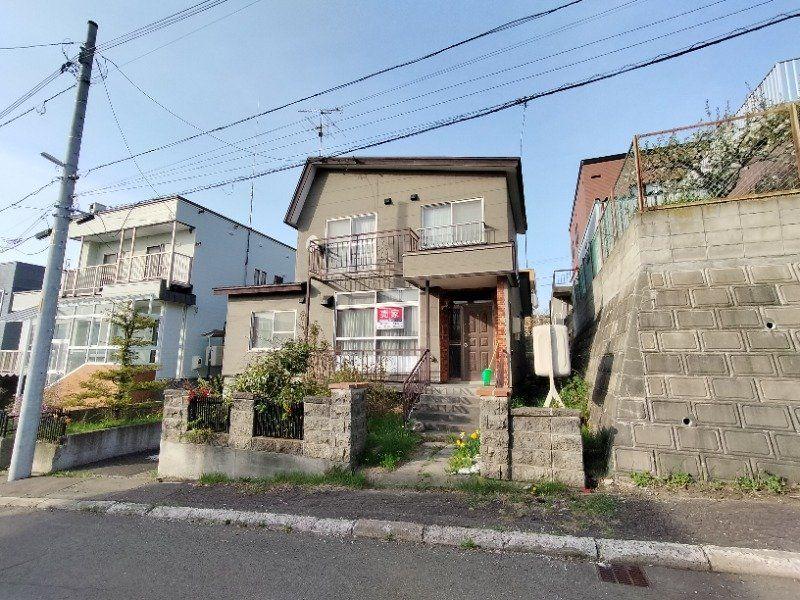 北海道札幌市豊平区西岡三条