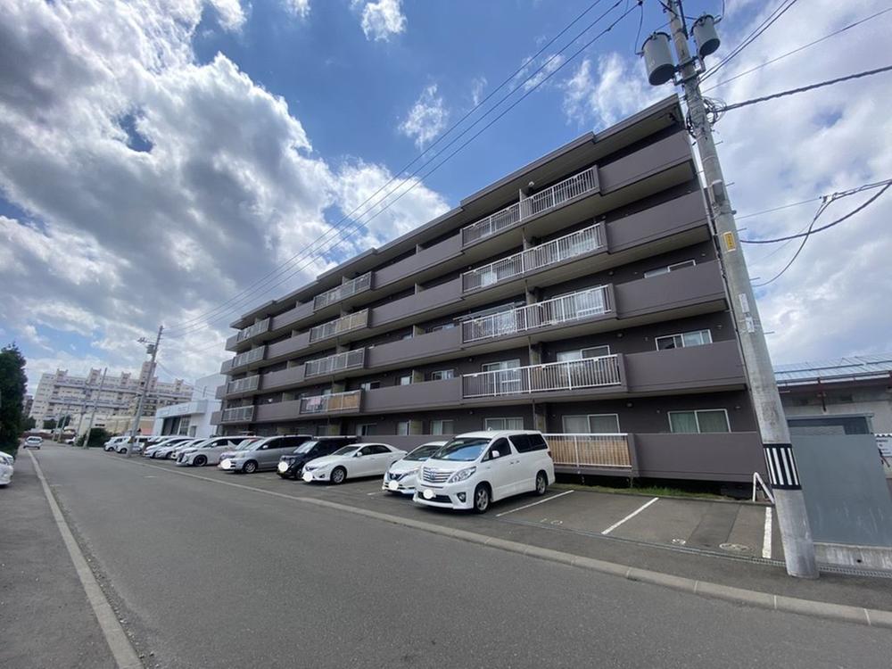 エメラルドグリーン白石中央