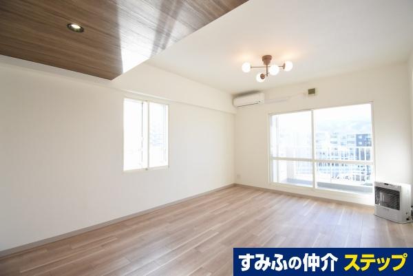 ロピア発寒中央ステーション