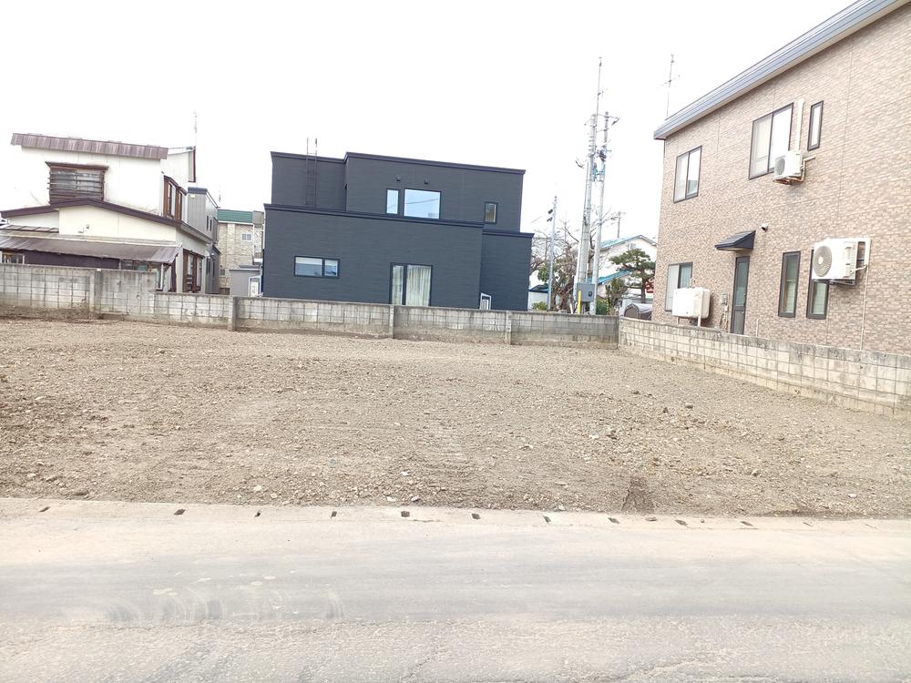 青森県青森市中佃