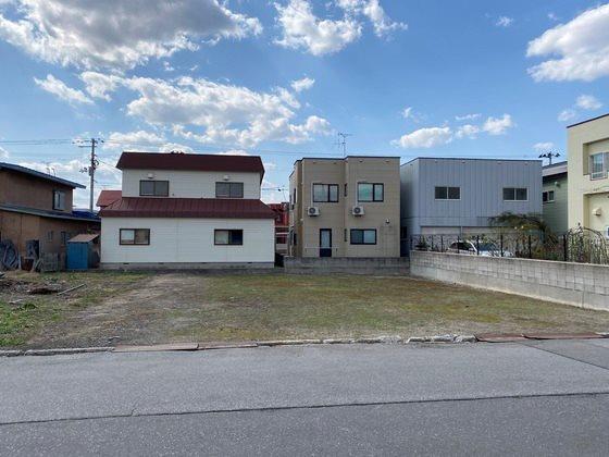 青森県黒石市大字寺小路