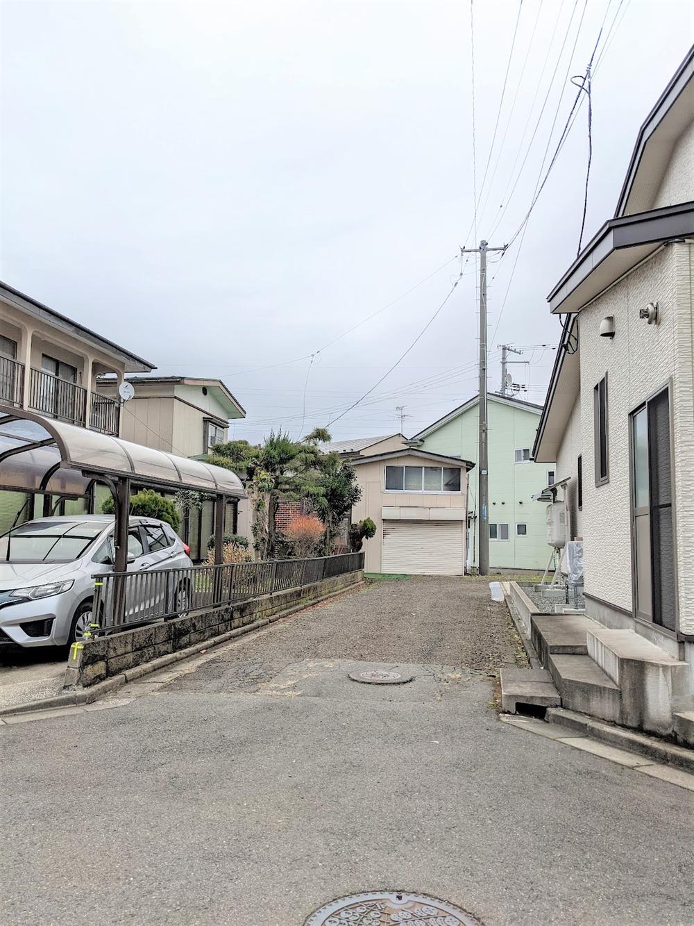 秋田県秋田市牛島西