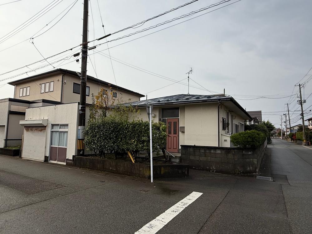 秋田県秋田市外旭川八柳