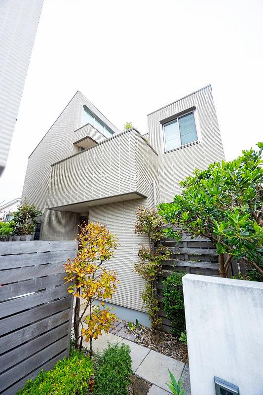 神奈川県茅ヶ崎市東海岸北