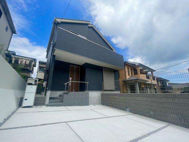 神奈川県横須賀市粟田