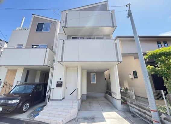 神奈川県川崎市幸区塚越