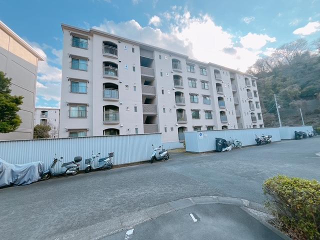 西武郊外マンション湘南鷹取台I棟