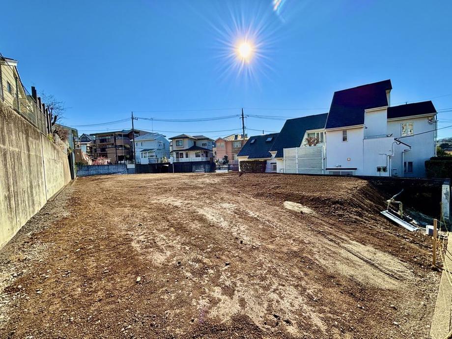 神奈川県横浜市青葉区美しが丘西