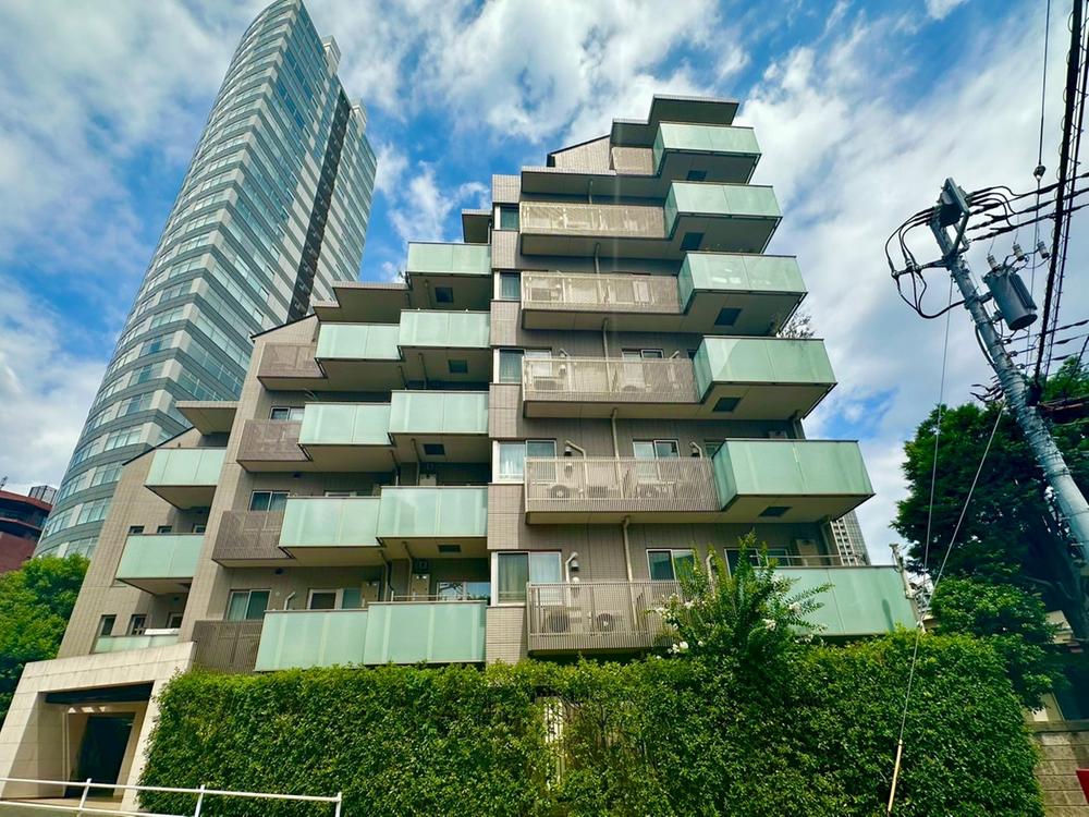 オープンレジデンシア六本木美術館前