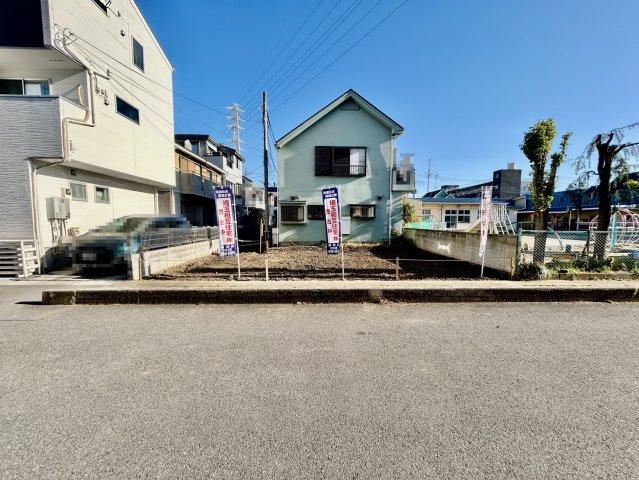 埼玉県越谷市赤山町