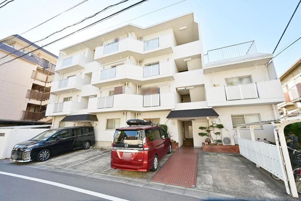 シャロン・ド・成城　3階