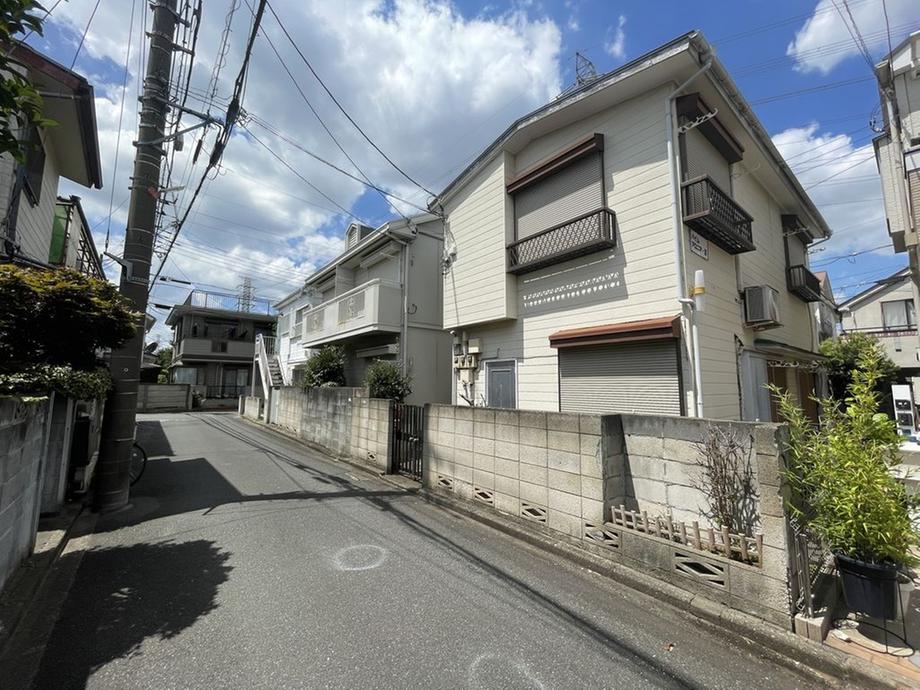 東京都三鷹市新川