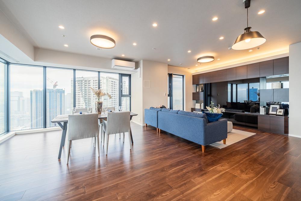 ドゥ・トゥールWEST