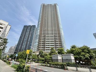 THE　TOYOSU　TOWER
