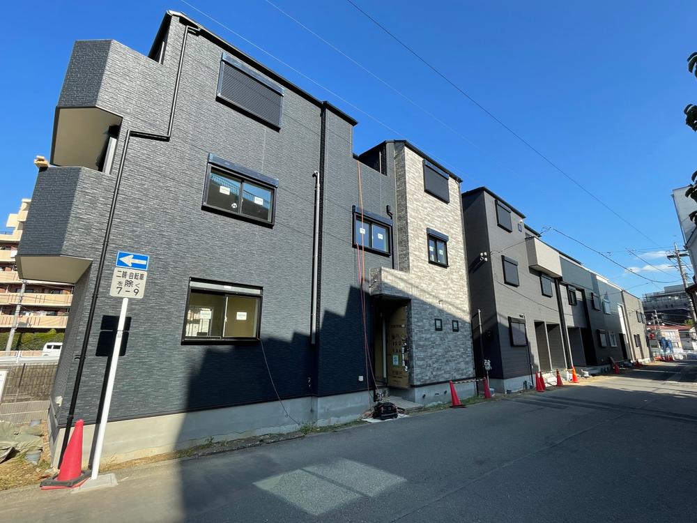 神奈川県川崎市高津区久地