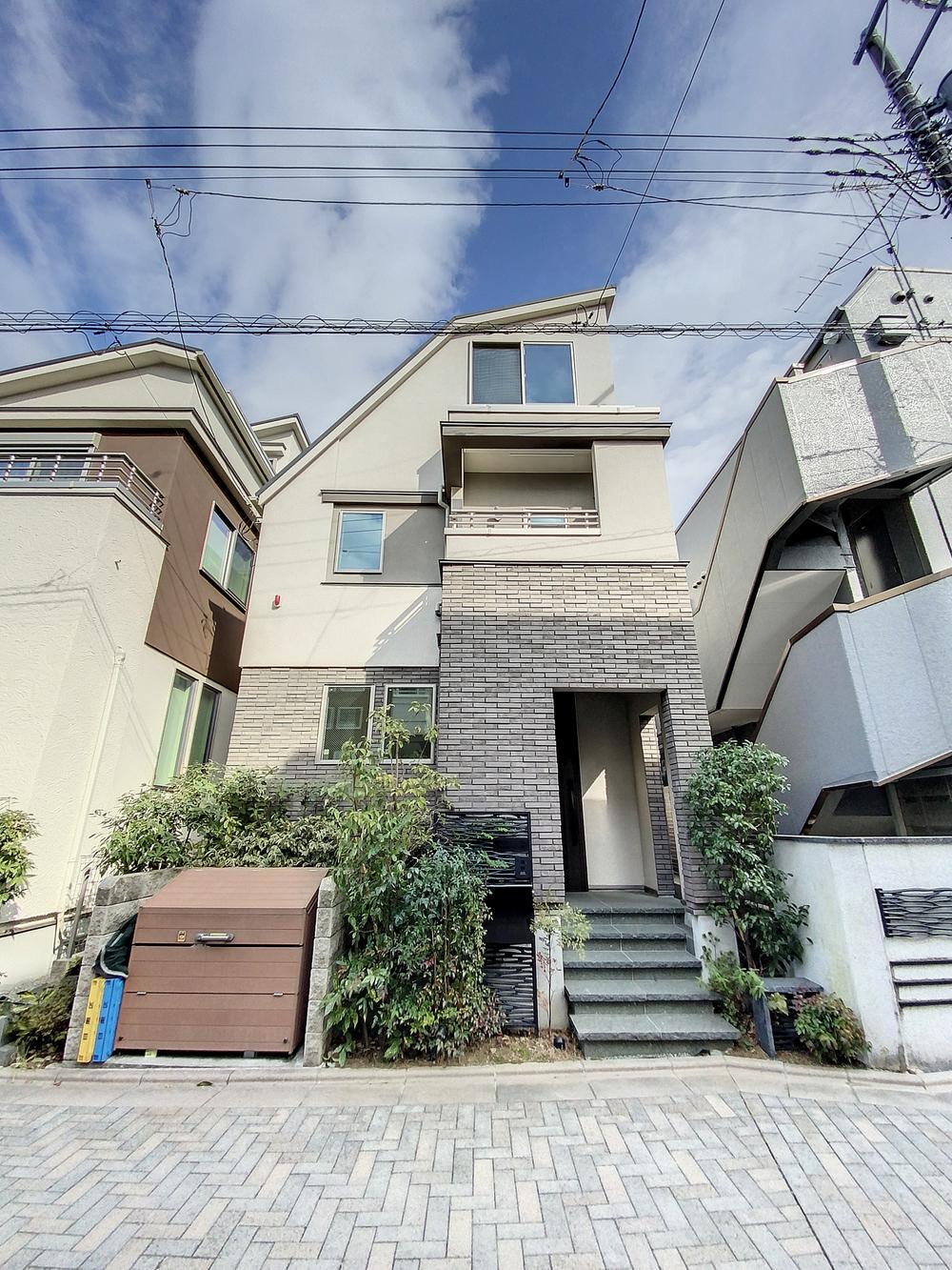 東京都目黒区上目黒