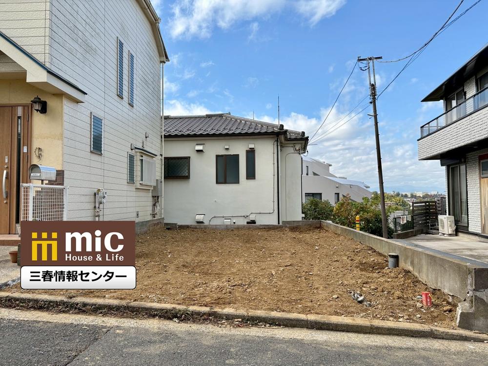 神奈川県横浜市金沢区富岡東