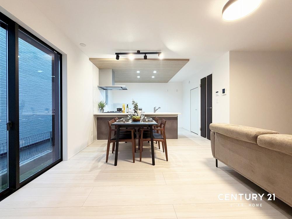 神奈川県横浜市青葉区荏田西