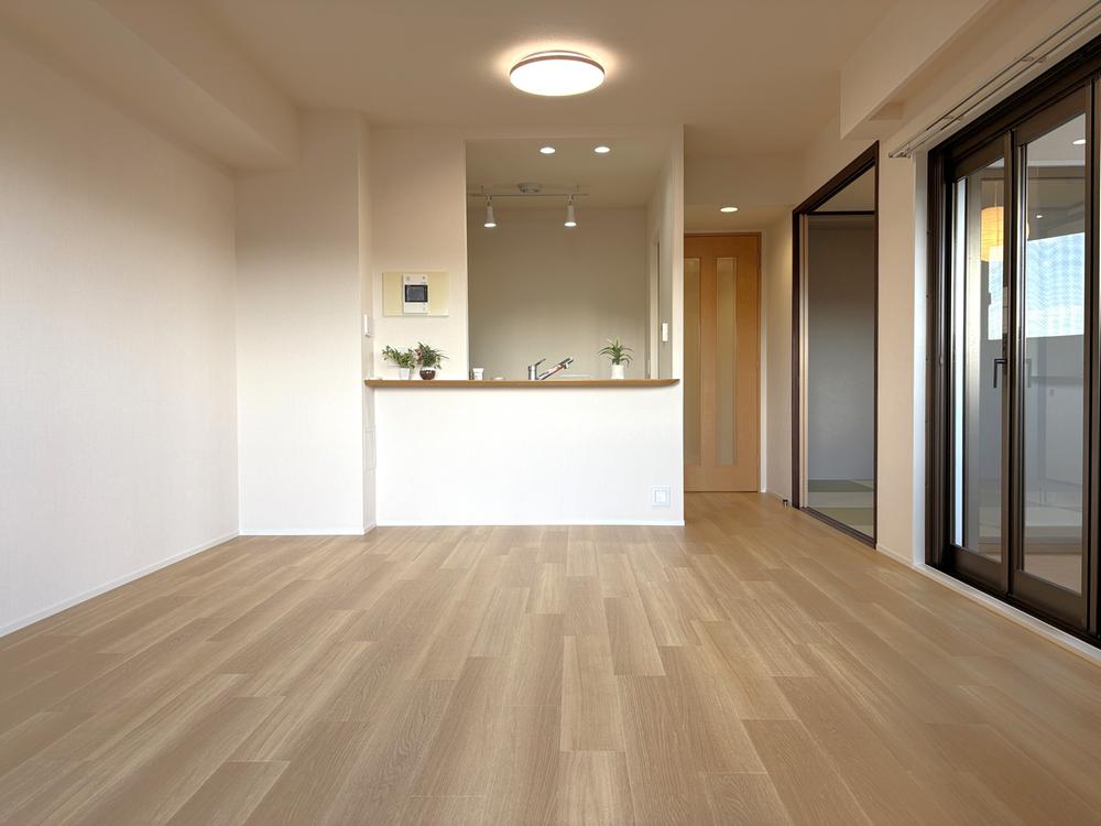 クリオ湘南田浦参番館角部屋3面採光のオーシャンビュー新規フルリフォーム済住戸