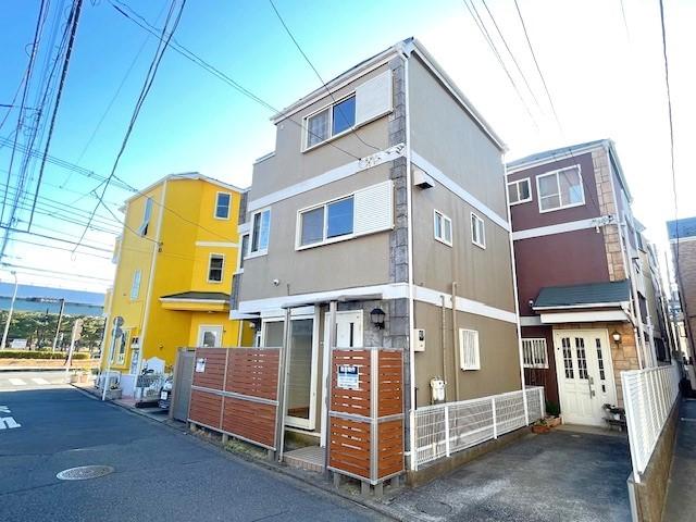 神奈川県横浜市金沢区町屋町