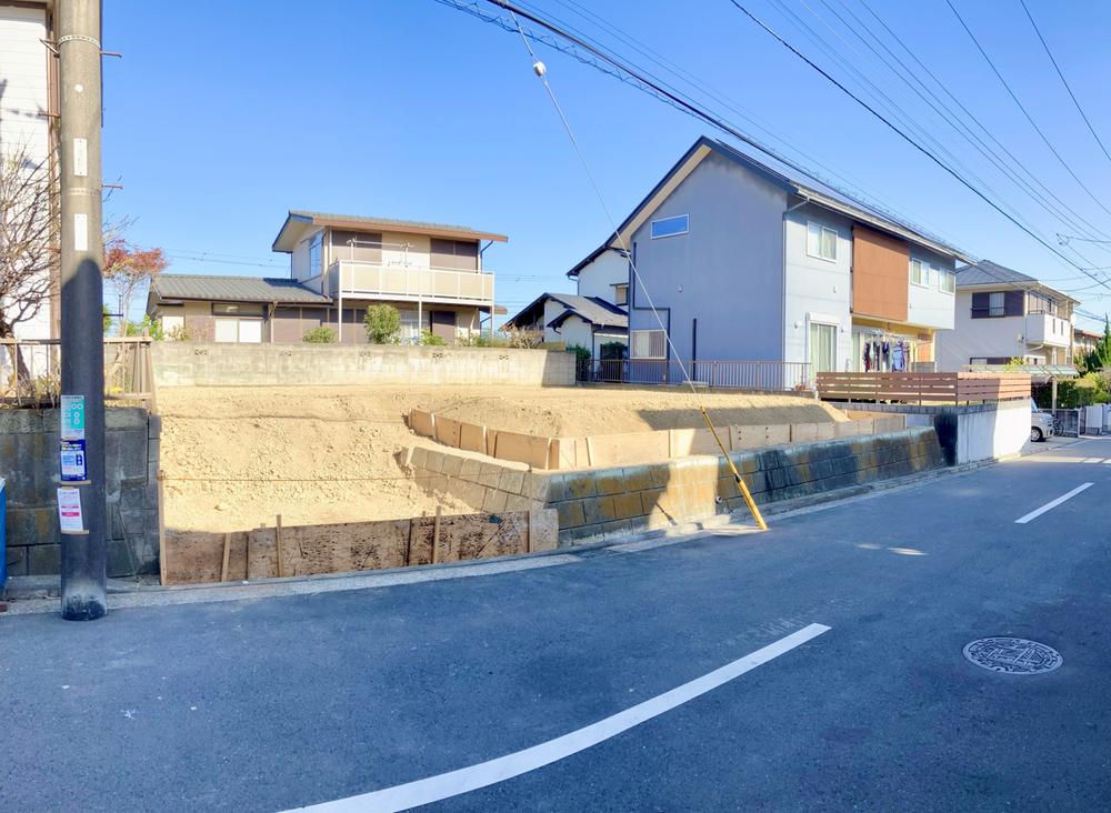 神奈川県横浜市金沢区富岡西