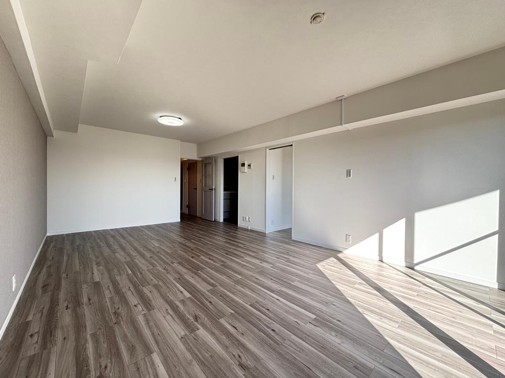 ライオンズマンション金沢八景C棟高台からの眺望を楽しめる5階部分