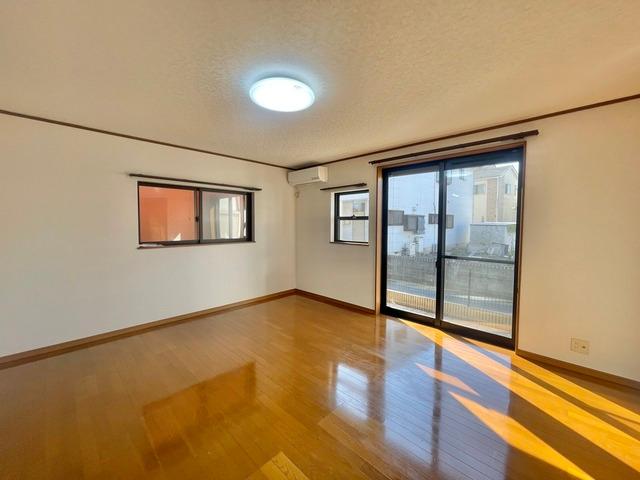 埼玉県草加市花栗