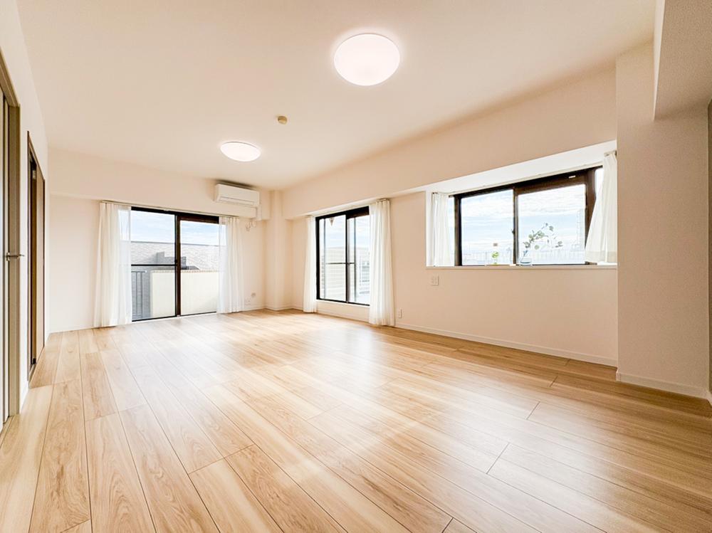 【ヴェリテ根岸森林公園】　「根岸」駅徒歩15分☆　30平米以上のルーフバルコニー♪