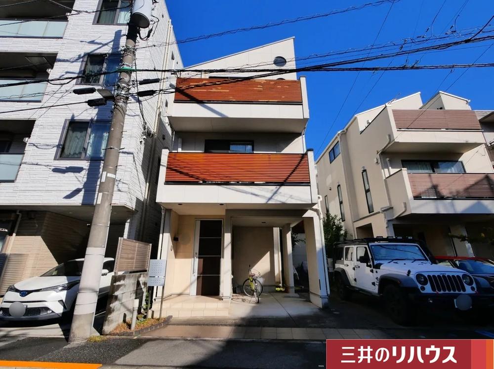 東京都文京区本駒込