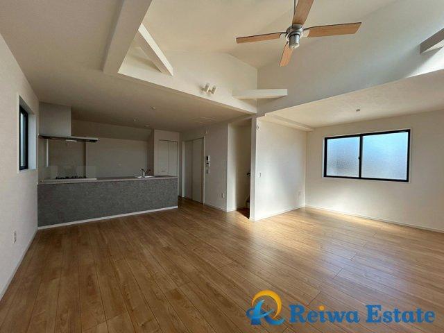 神奈川県茅ヶ崎市平和町