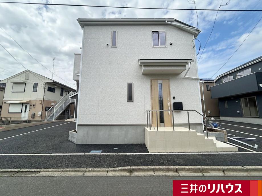 東京都三鷹市大沢