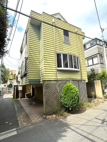 東京都港区南麻布