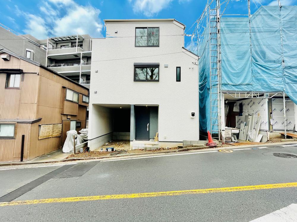 神奈川県横浜市保土ケ谷区釜台町