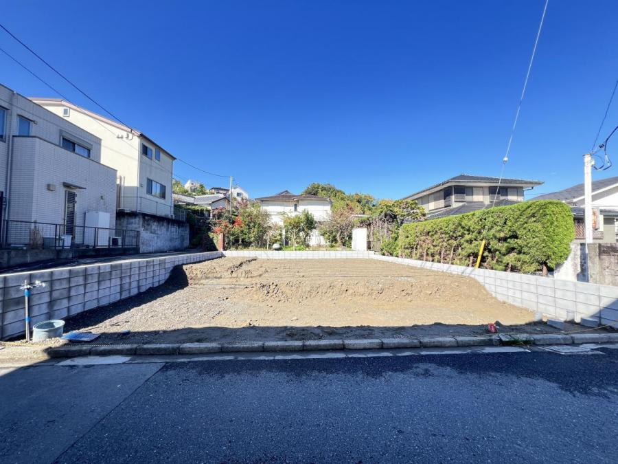 神奈川県横浜市金沢区釜利谷東