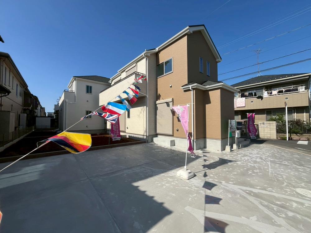 埼玉県吉川市新栄