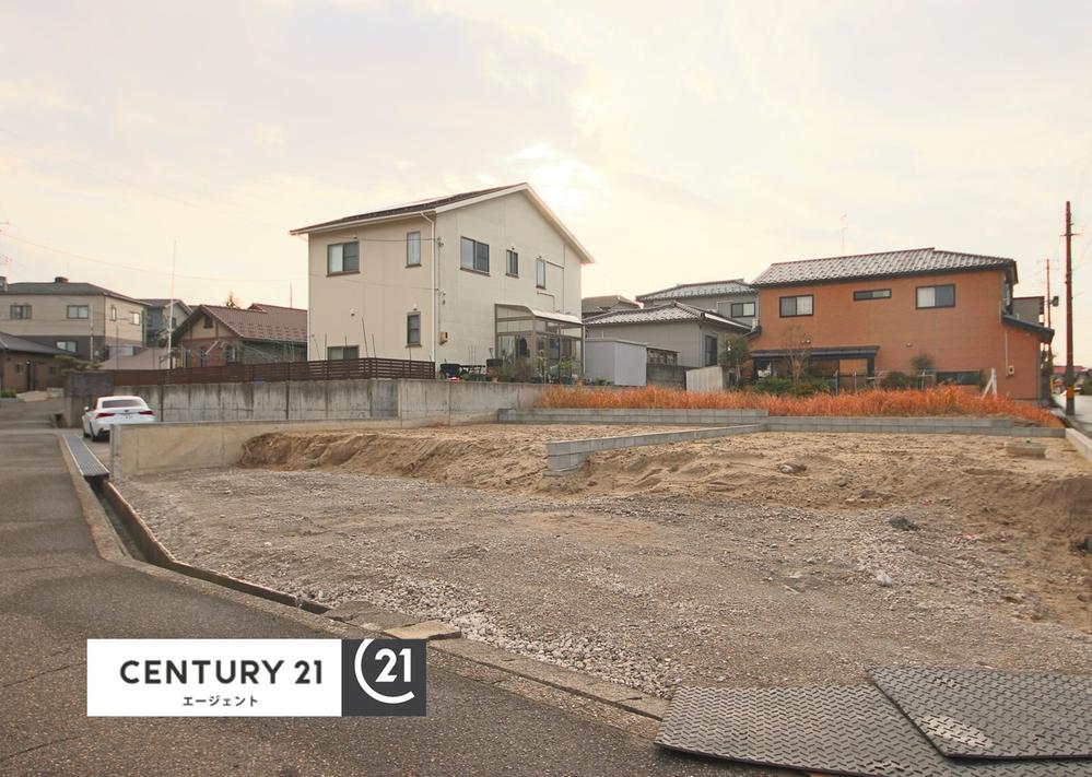 新潟県新潟市東区白銀